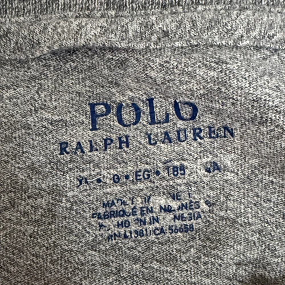 (144)Polo by Ralph Lauren Men's Gray Short Sleeve Tee